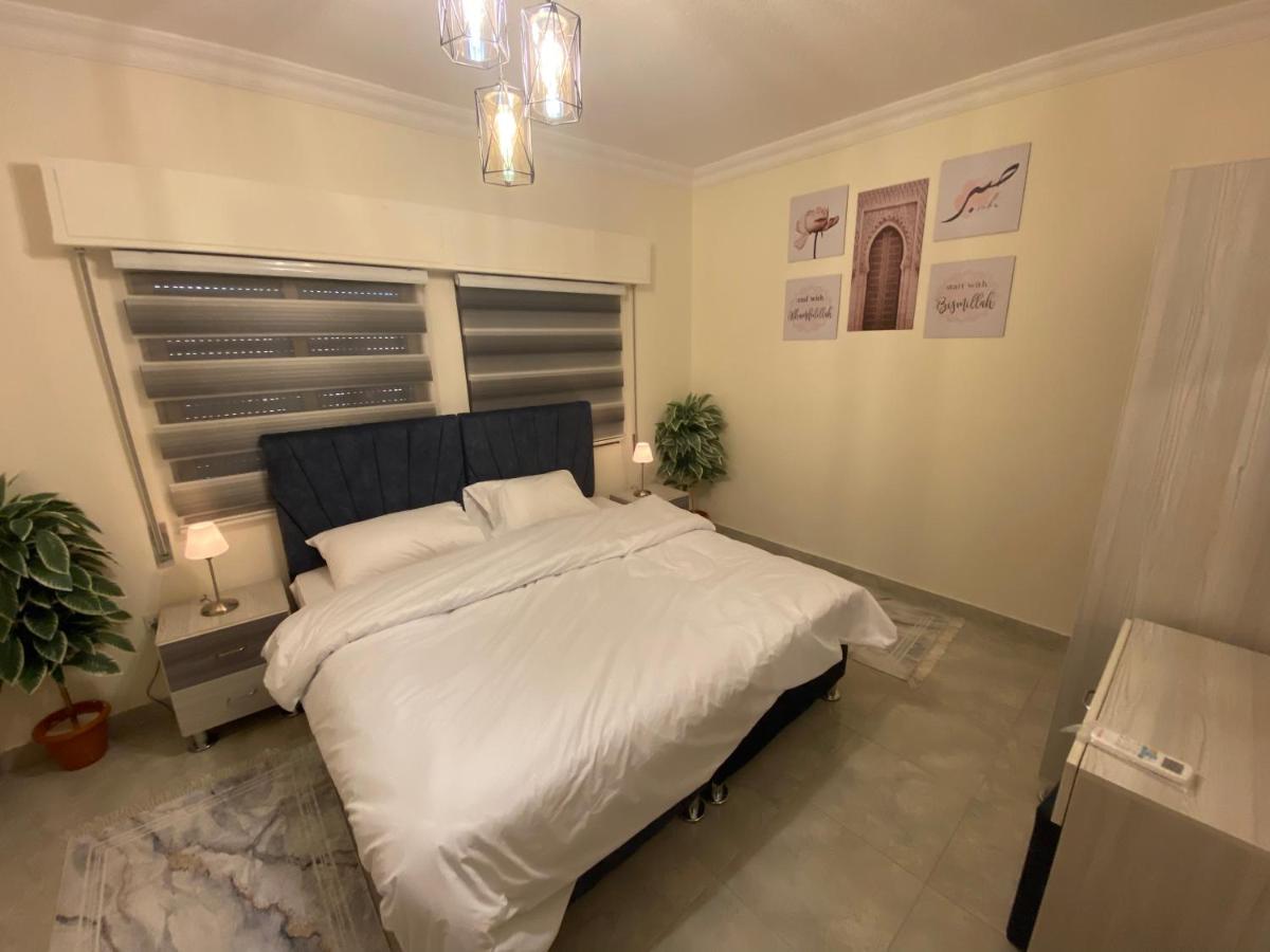 Lovely 3-bedrooms Unit *