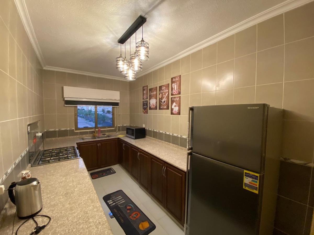 Lovely 3-bedrooms Unit Akaba