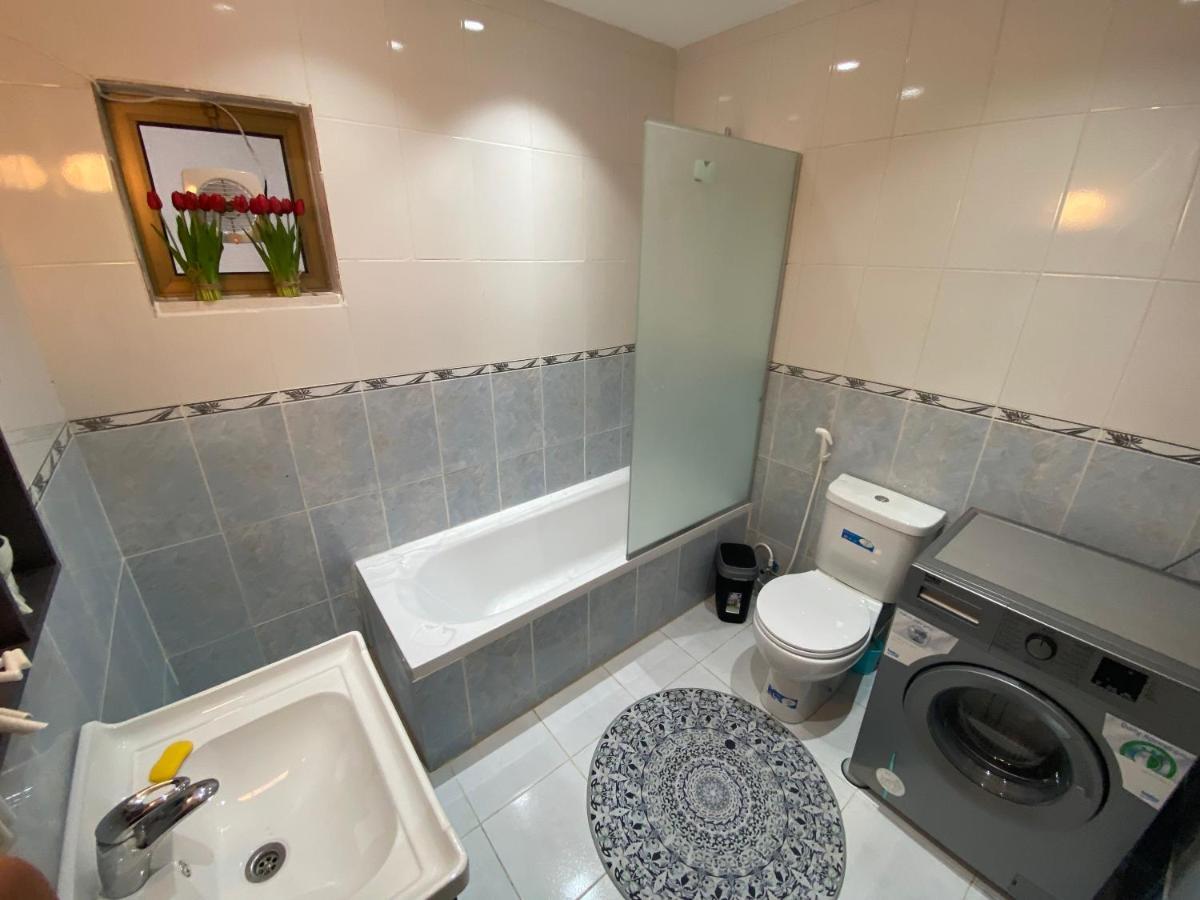 Apartment Lovely 3-bedrooms Unit *