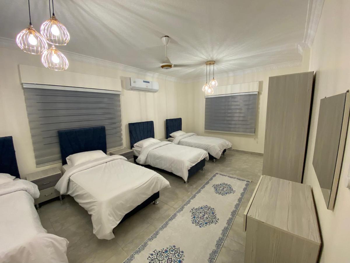 Lovely 3-bedrooms Unit *