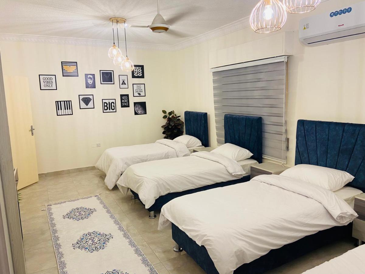 Lovely 3-bedrooms Unit Apartment